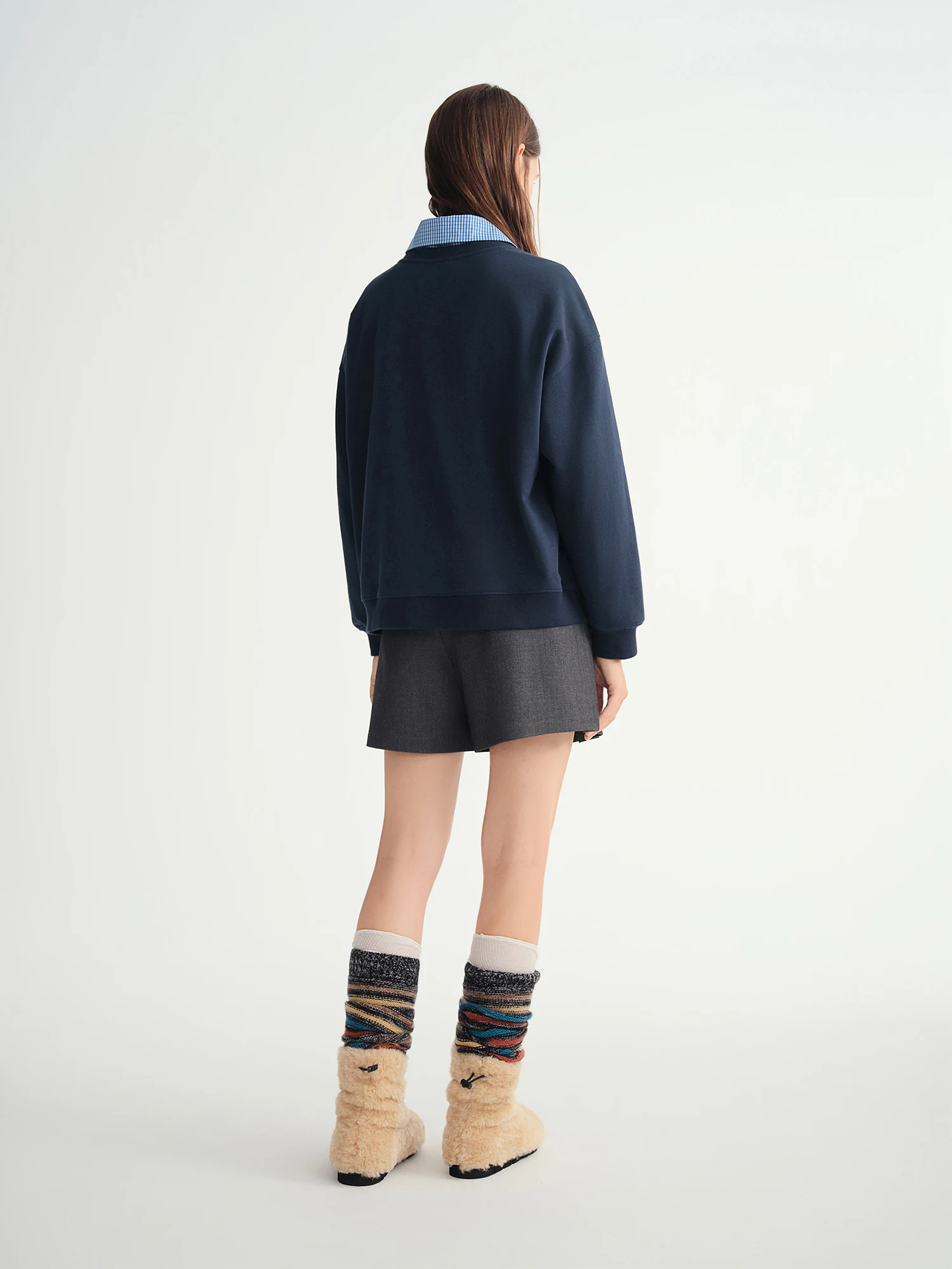 DUSHU خريف شتاء 2025 المرأة ريترو مطرزة المتضخم البلوز-كم طويل الرقبة المستديرة بلوزة كاجوال الشارع الشهير