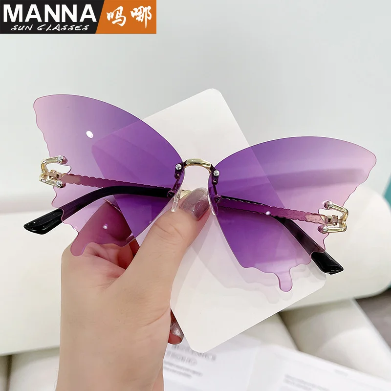 

Personalized large frame butterfly sunglasses, exaggerated trend, funny glasses, INS ocean film, frameless Sunglasses