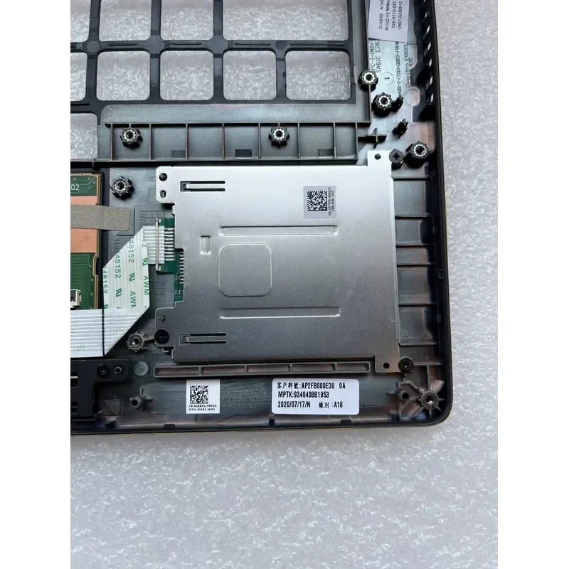H+New Original Case with Palm Rest and Touchpad Buttons for Dell Latitude 5400 E5400 C SHELL