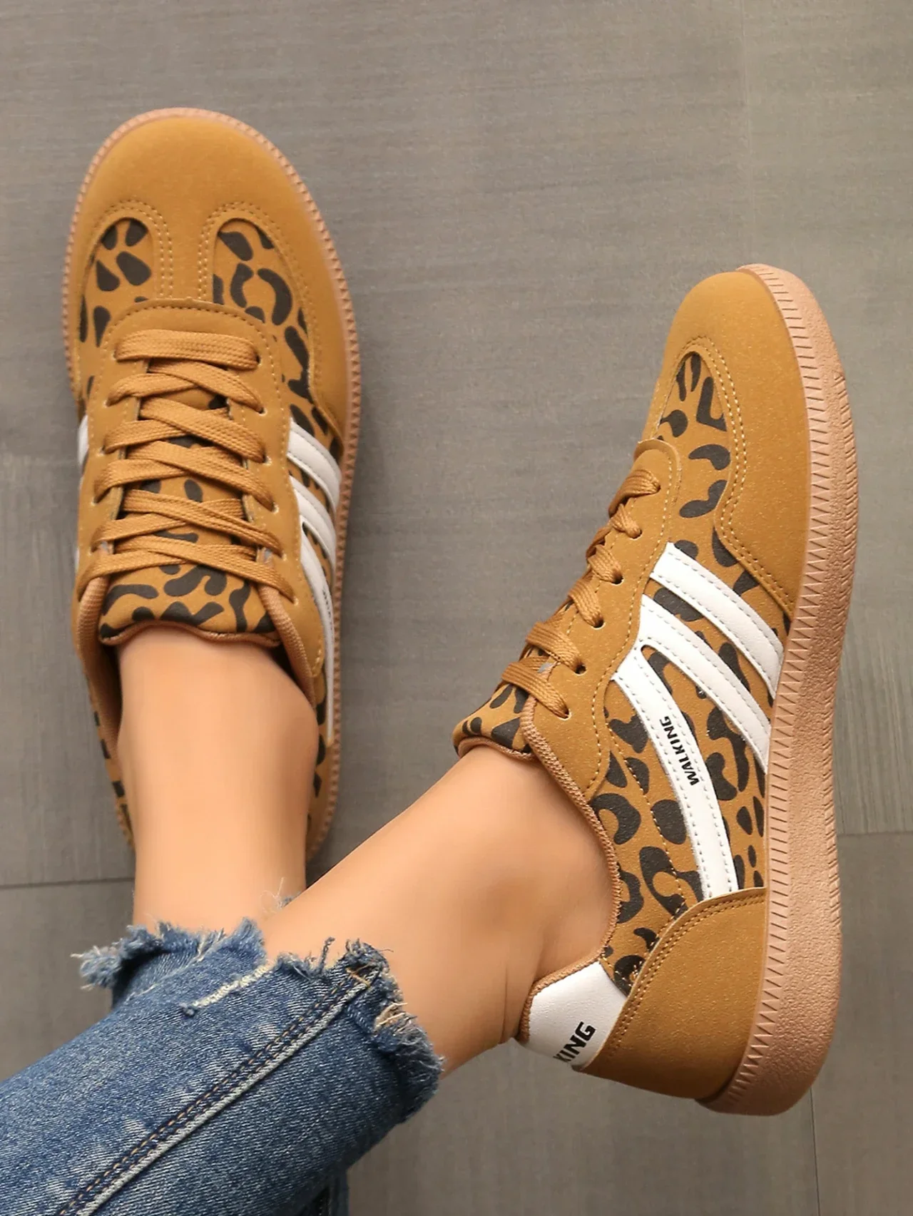 2023 frühling Frauen Turnschuhe Neue Luxus Flache Müßiggänger Slip auf Weichen Weiblichen Turnschuhe Bequeme Leichte Outdoor Schuhe für Frauen – Detail 4