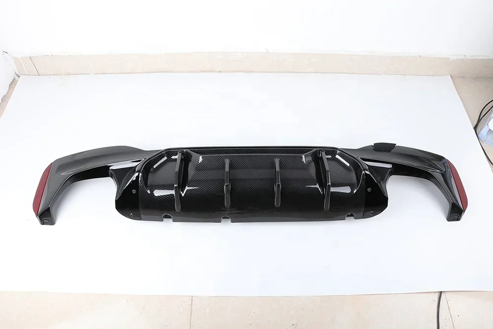 car bumper M5 style diffuser For BMW 5 SERIES G30 G38 carbon fiber rear lip