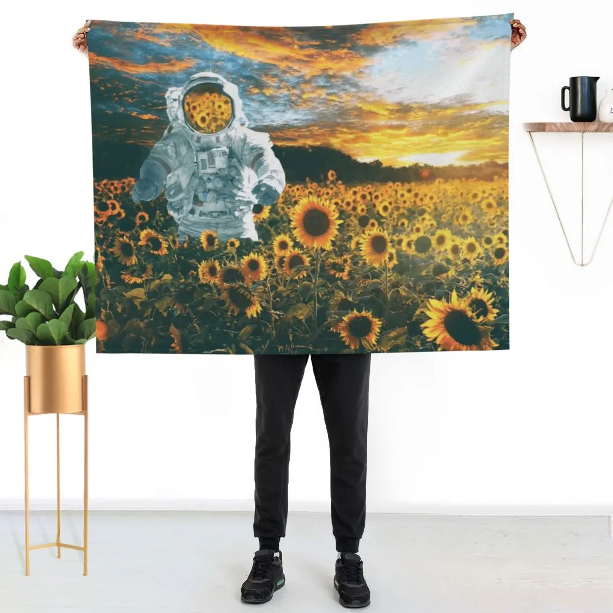 In a galaxy far, far away Throw Blanket Soft Comfort Blanket for Reading Watching TV