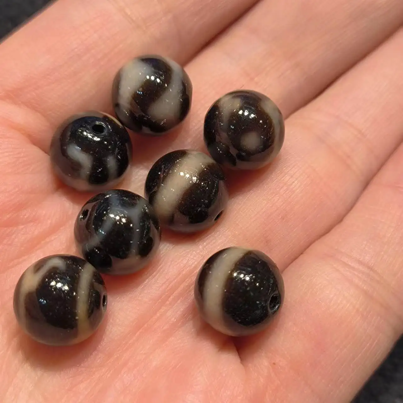 50pcs/lot natural multiple pattern old agate dzi wholesale Black gold 10mm Weathering lines Accessories jewelry Rare breeds diy