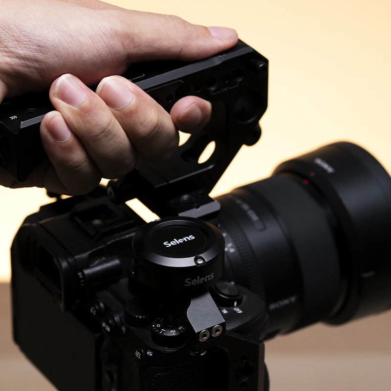 

Selens Aluminum Alloy mini Fixed Base with 1/4" Dual Screw Mounting Compatible for Apple Airtag Mounts on Camera