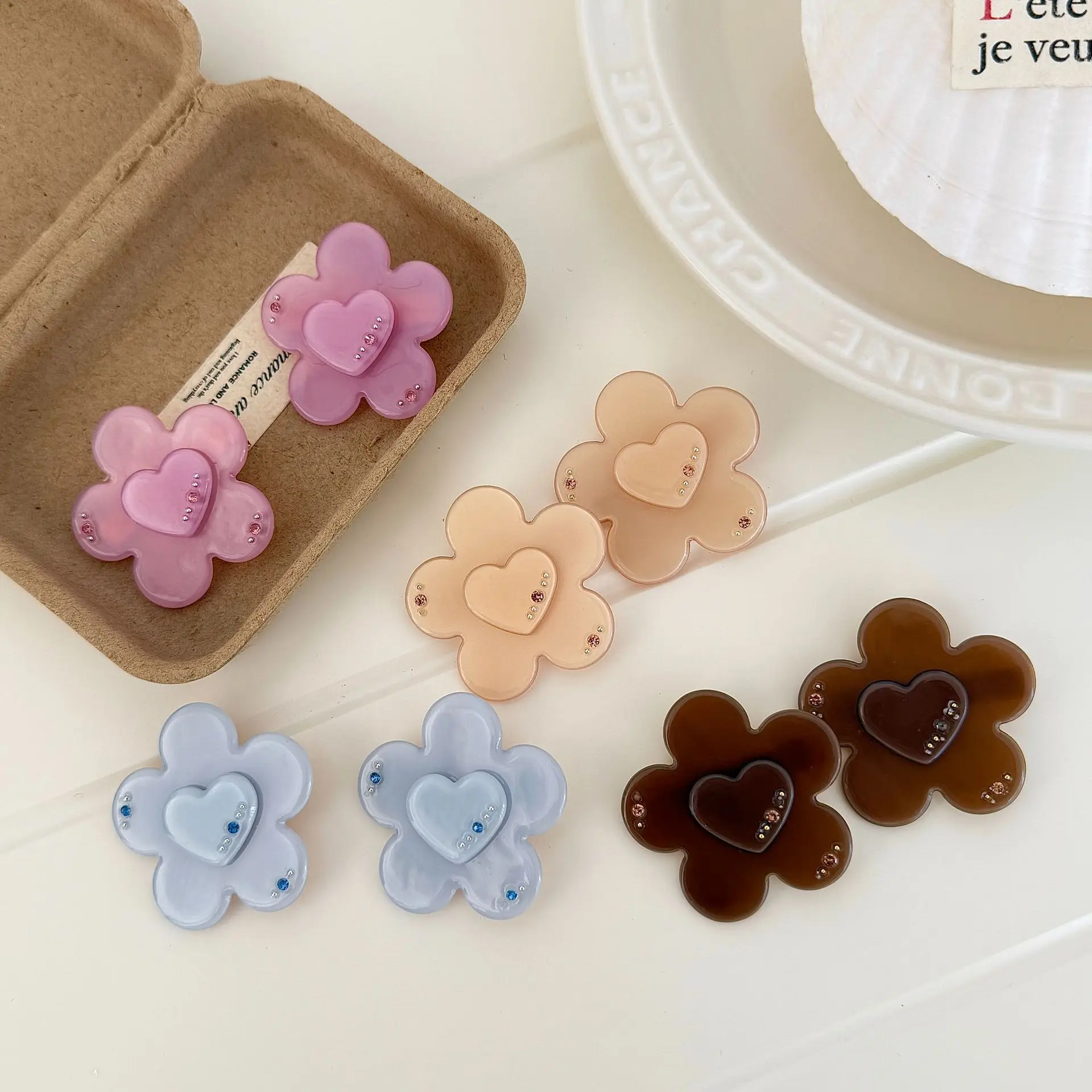 

Ethereal Floral Duckbill Clip for Side Bangs Cute Daily Wear Women Hair Accessory Non Slip Premium Soft Pastel Hairpin