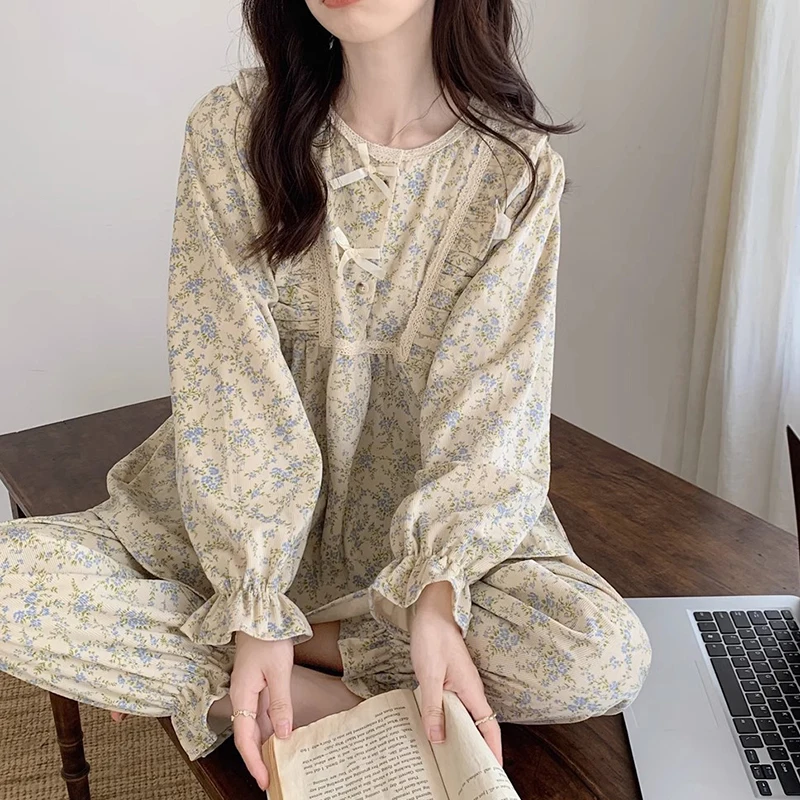 Spring And Autumn Small Floral Round Neck Long Sleeve Loose Pants Home Casual Pajamas Set