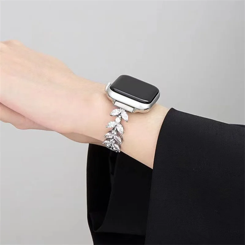 Stainless Steel Strap for Apple Watch 8 7 6 SE 5 4 40mm 38mm 41mm 44mm 45mm Metal Fishtail Bracelet For iwatch series Ultra 49mm