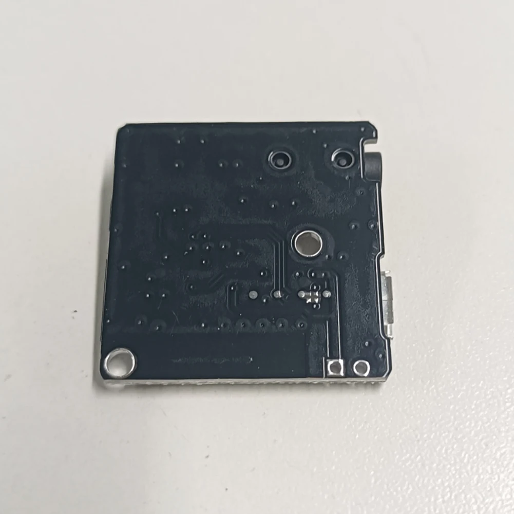 MP3 Lossless Decoder Board Bluetooth-Compatible 4.1/5.0 3.7-5V Wireless Stereo Music Module 2 Channels Micro USB 5V Powered