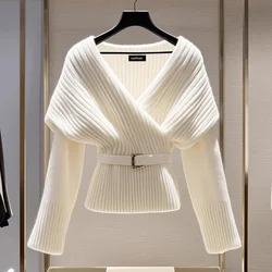 Women White Knitted Sweater Blouses Fashion V-neck Long Sleeve New Vintage Top Soft Luxury Pullovers Sweater Autumn Winter Coats