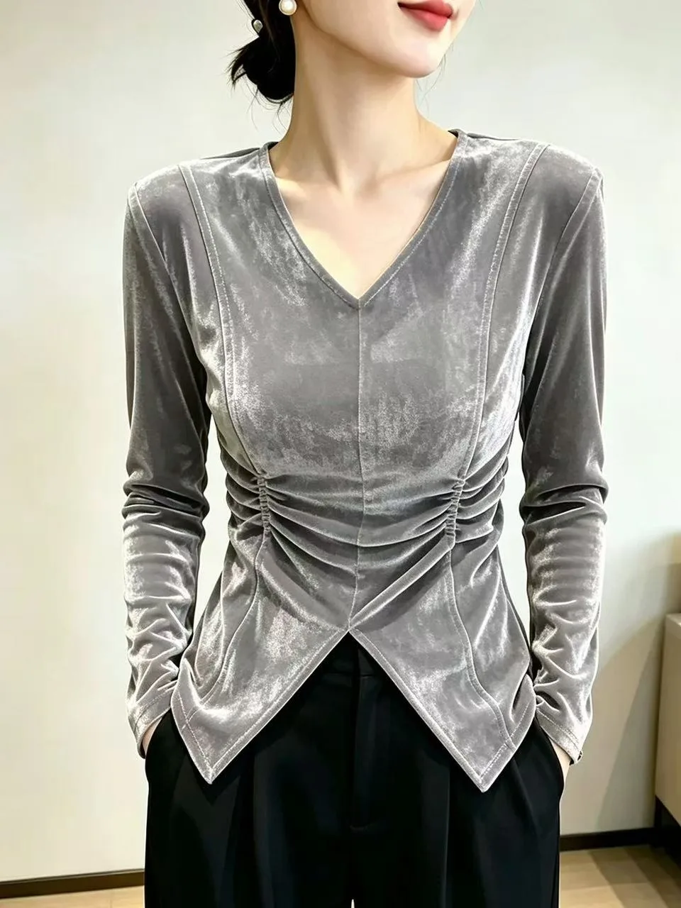 Slim Fit Velvet Long Sleeve V-Neck Women's T-Shirt Base Shirt Design Sense Pleated Waist in Spring Autumn New Style