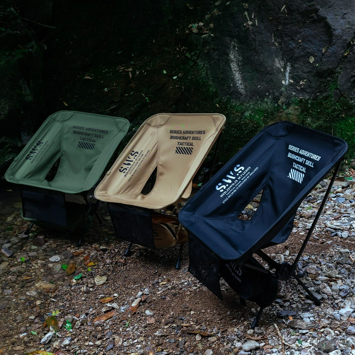 All-Terrain Portable Moon Chair Anti-Sink Feet Folding Camping Seat for Muddy Wilderness Fishing and River Bank Relaxing