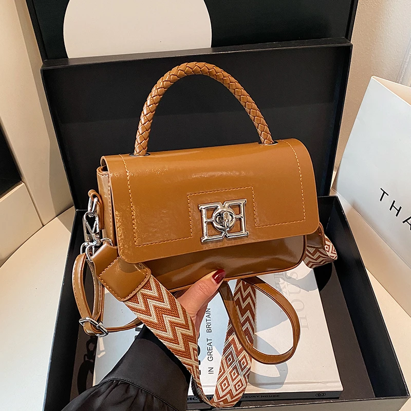 

Stylish Leather Crossbody Bag For Women Convertible Shoulder Handbag With Detachable Chain Luxury Designer