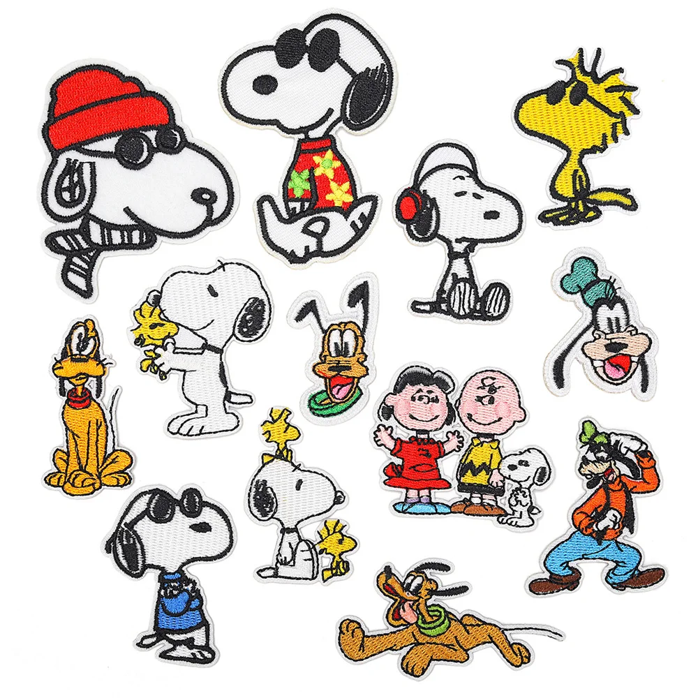 Simpatico cartone animato ricamo con motivo a cane Snoopy Logo ricamato piumino Patch Patch bagagli custodia per telefono decorazione Patch