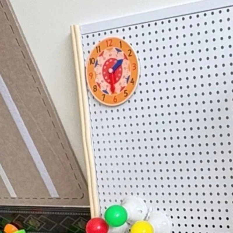 

Montessori Wooden Clock Toy Time Cognition Teaching Aid Movable Hands Design Kindergarten Educational Toy for 3-6 Year Olds