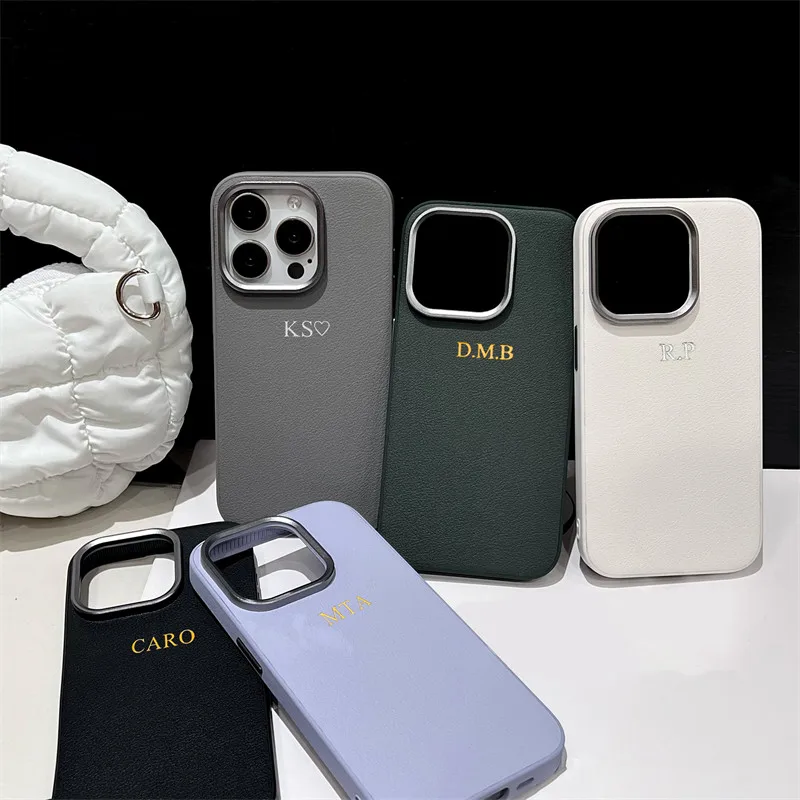 Iphone 14 12 11 13 15 Pro Max 14 16 Plus 럭셔리 PU 하드 커버 렌즈 보호용 골드 실버 문자 가죽 케이스 맞춤 설정