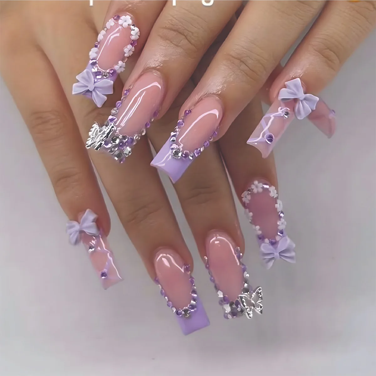 Ensemble de faux ongles français blancs, 24 pièces, faux ongles de Ballet mi-longs avec fleur, strass, Design à pression sur les ongles, manucure à nœud 3D