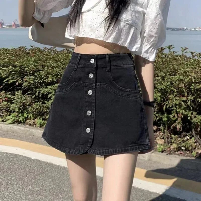 

Black High-Waisted Slimming Denim Skirt For Women Loose Fit A- Line Hip Covering Short Summer Skort Niche Button Design