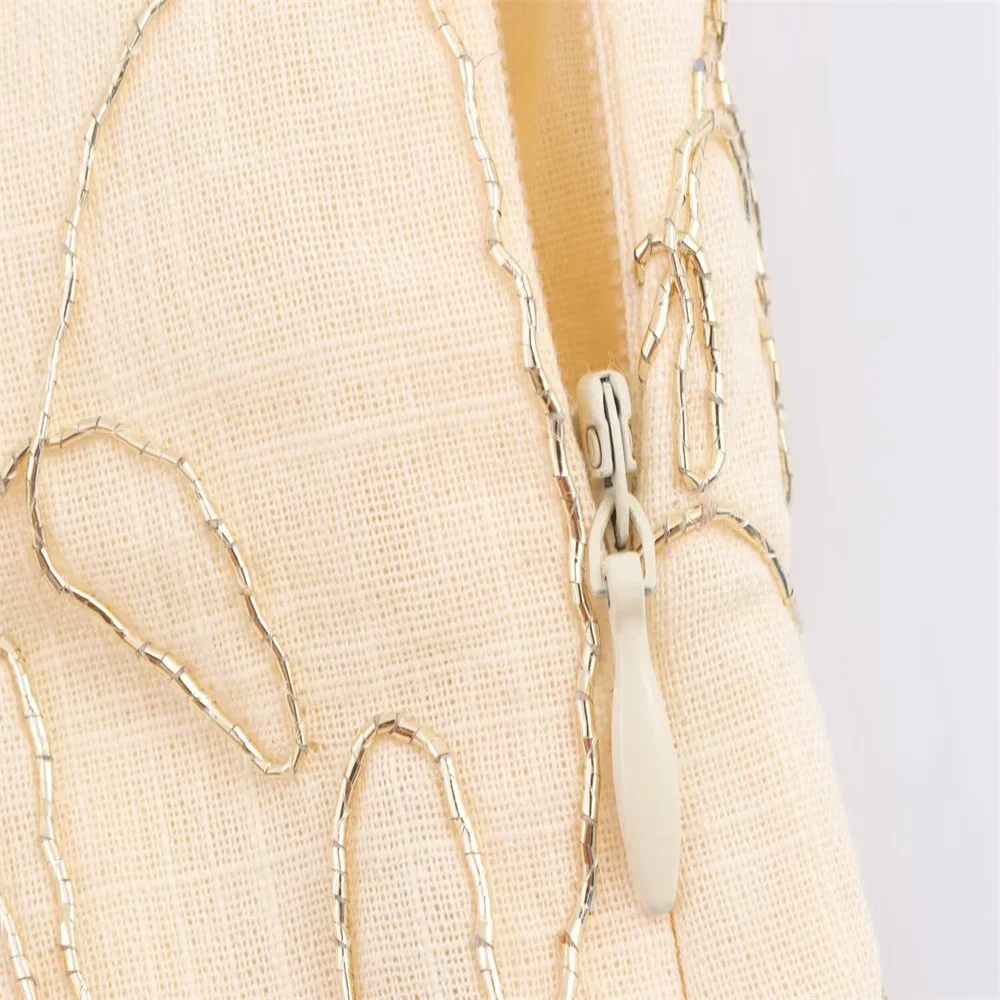 New Women's Fashion European and American Style Simple Flower Embroidered Hanging Neck Dress