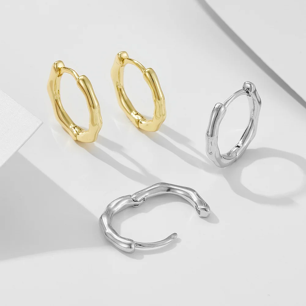 

S925 Sterling Silver Minimalist Light Luxury Ear Clips - European & American Irregular Wave Twist, Personality Design Earrings