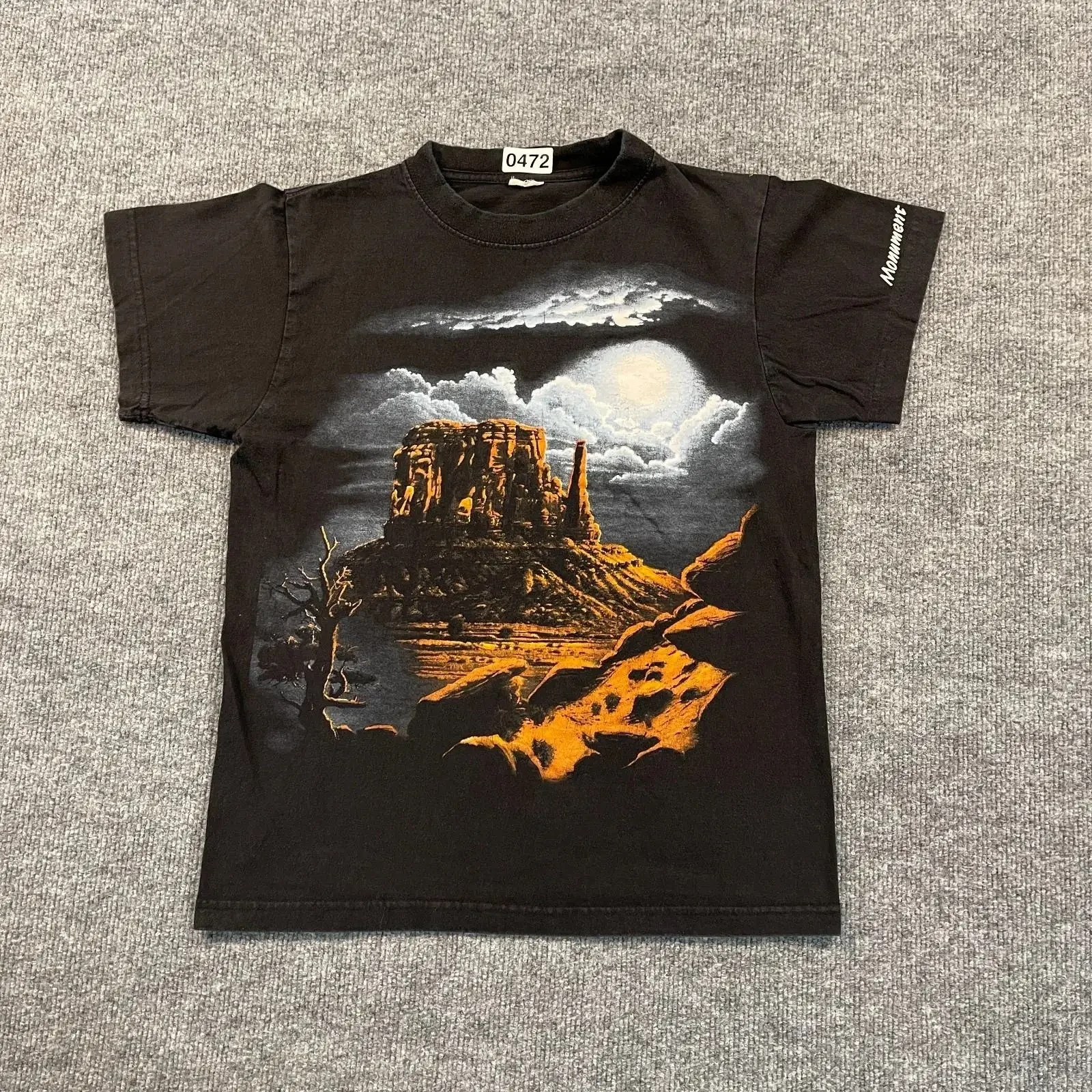 Vintage Monument Valley Arizona T Shirt Small 18x23 Navajo Tribal Park vintage Washed Casual Soft Slightly graphic Versatile