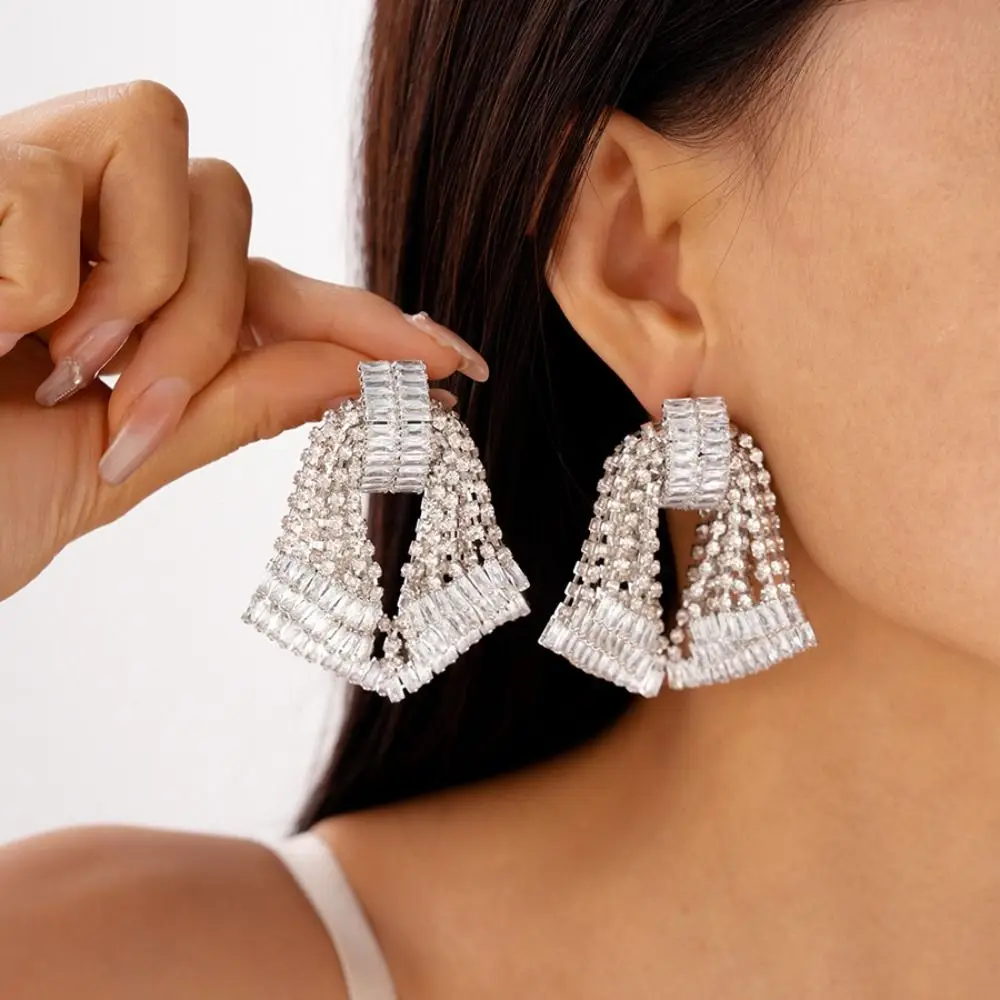 

Crystal Shining Rhinestone Earrings Tassel Elegant Bowknot Drop Earrings Exquisite Women Ear Jewelry Exaggerated Earring Party