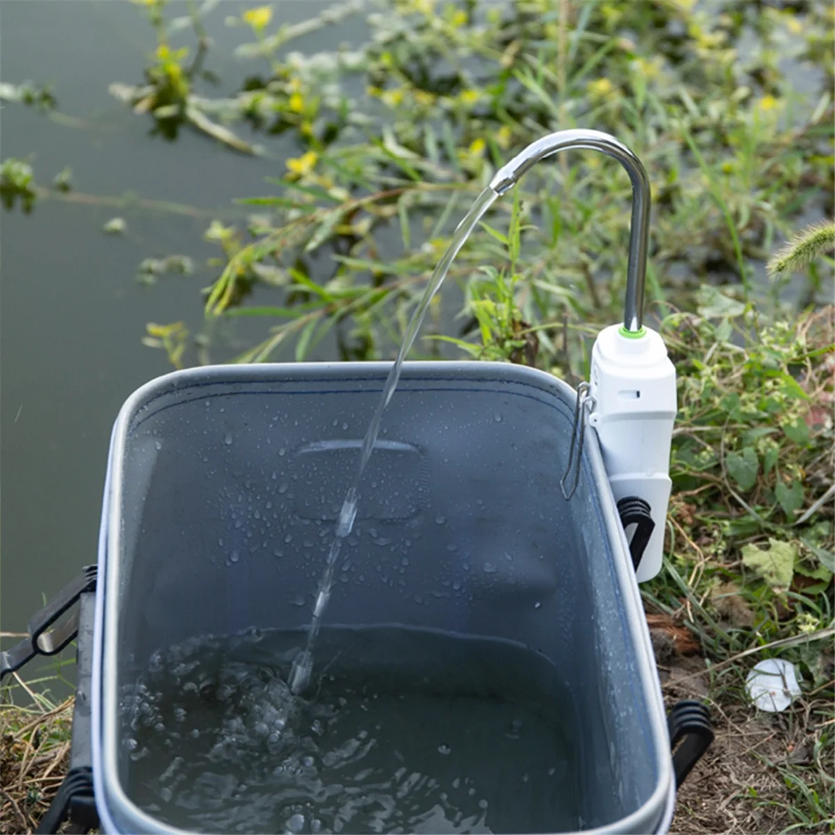 

【A12I】3 in 1 Outdoor Fishing Oxygenation Air Pump USB Intelligent Sensor Water Oxygen Pump Portable Smart LED Light-Black