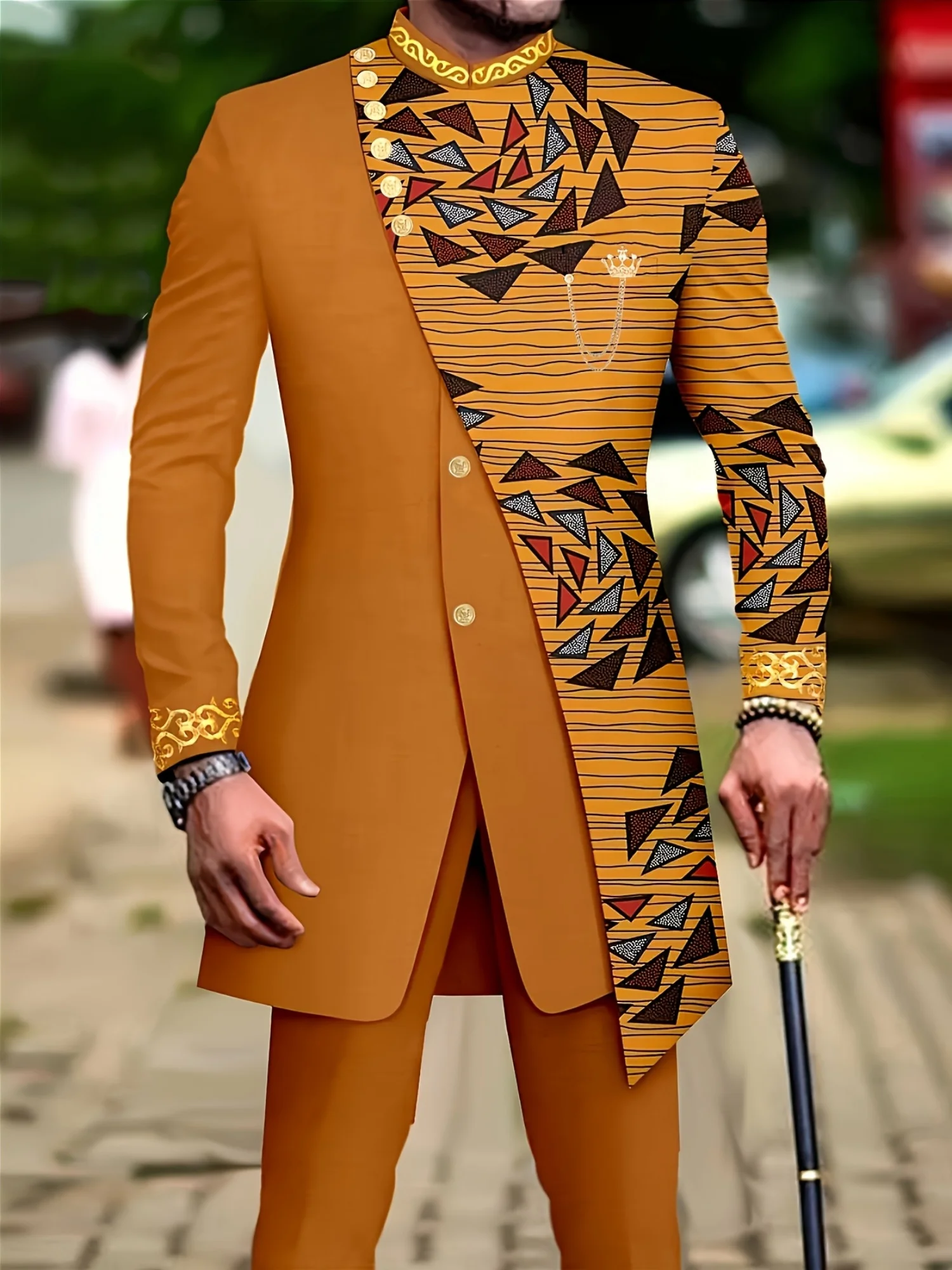 

Men's casual two-piece suit set with long sleeves, mid-length jacket and trousers.