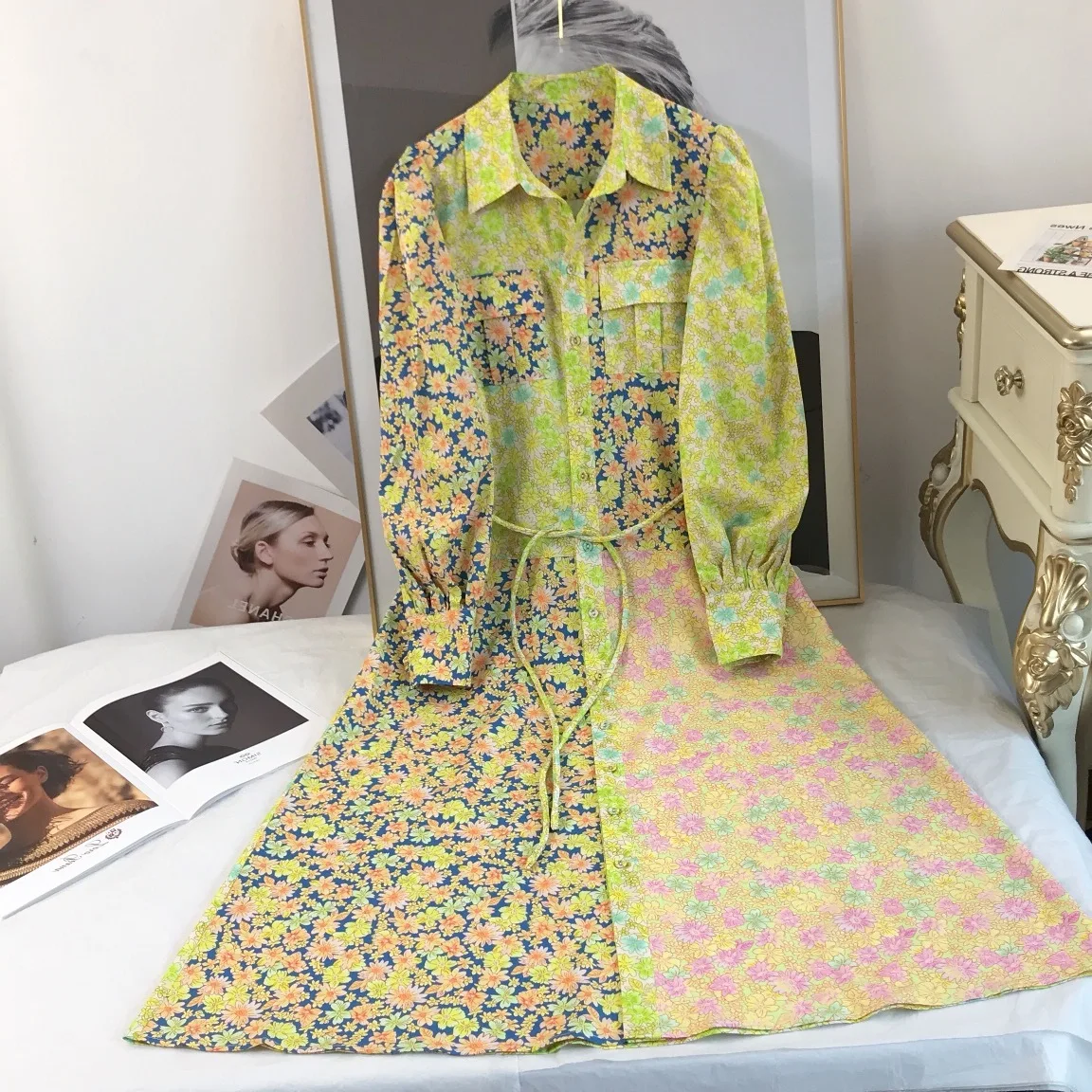 

Winter And 2023 New Autumn Women's ClothingSweet Turn-down Collar Single-Breasted Stitching Printing Dress 1024