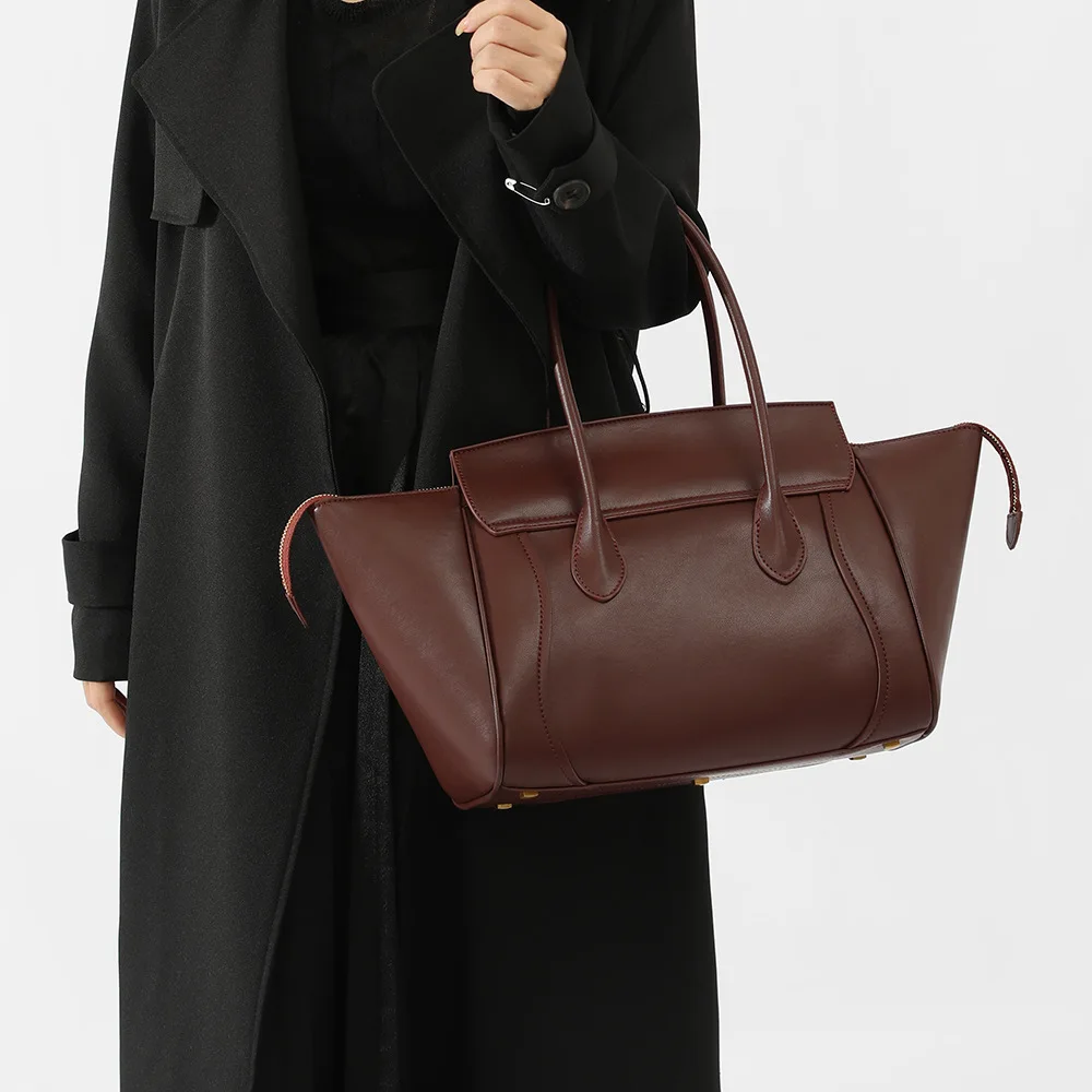 New handbag smiley face bag wing bag large capacity temperament bag female simple commuter tote bag female