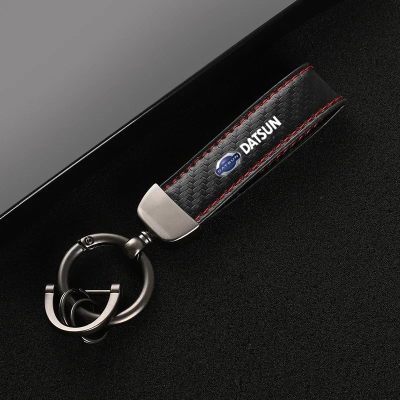 New Car Keychain Buckle Jewelry carbon fiber Leather Keychain for Nissan datsun cross z 24z 26z 240z 280z Accessories