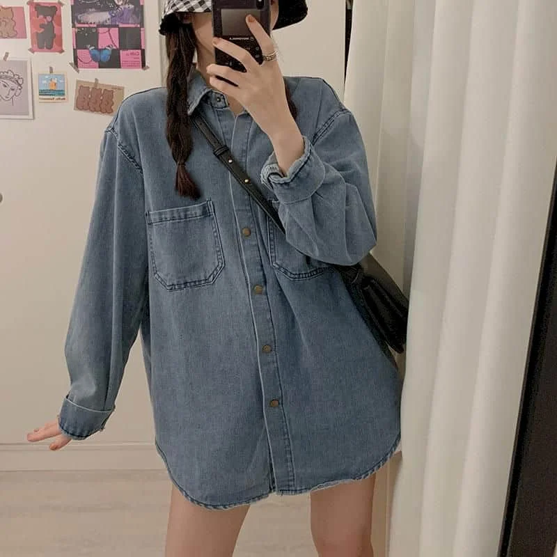 Oversize Denim Shirts and Blouses Women Loose Fit Denim Shirt Long Sleeve Blouses Regular Women Tops Clothes for Women Shirts