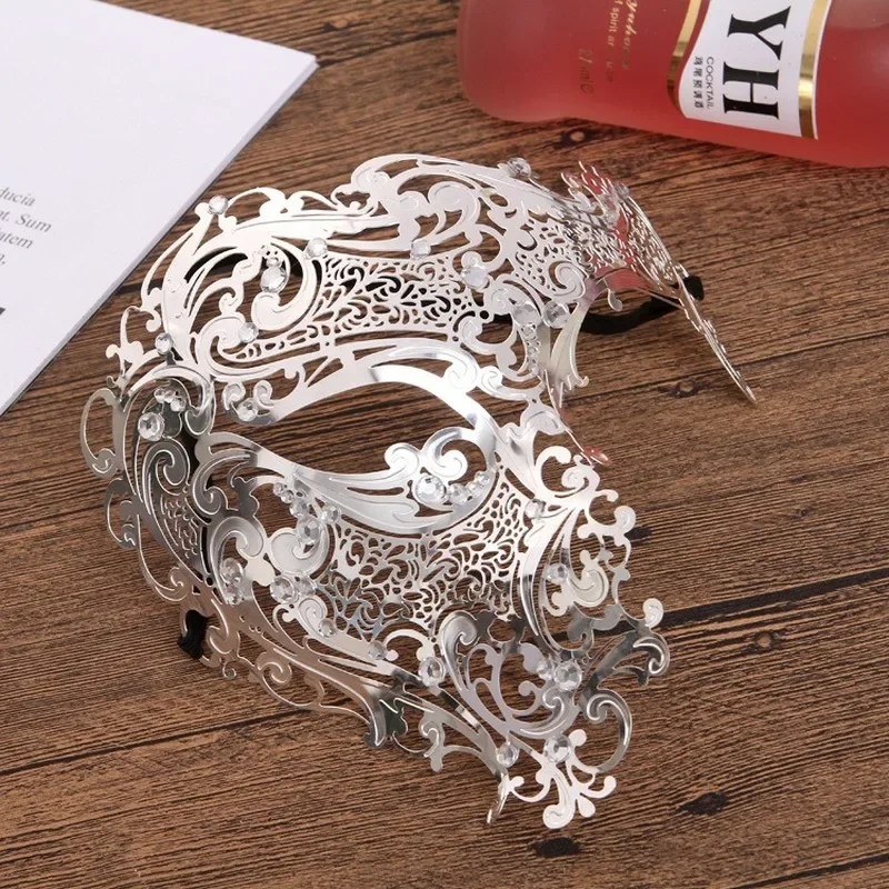 Luxury Gold Rhinestone Venetian Metal Laser Cut Wedding Masquerade Mask Dance Cosplay Costume Party Mask