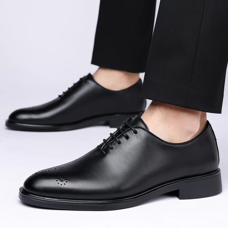 Classic Brogues High Quality Casual Business Leather Shoes Men Trend Men's Dress Shoes Social Office Oxford Wedding Shoes Mal