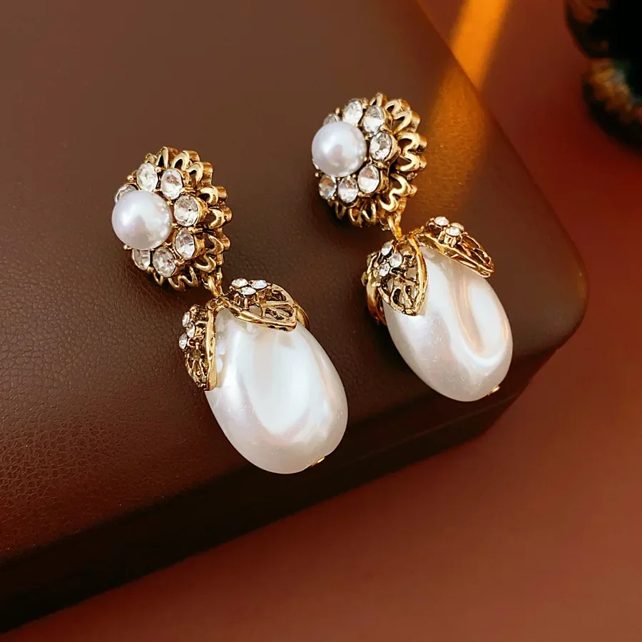 مجموعات مجوهرات اللؤلؤ الزهور خمر للنساء الفضة إبرة إسقاط أقراط الراقية الرجعية 2025 قلادة إكسسوارات عقد مجموعة