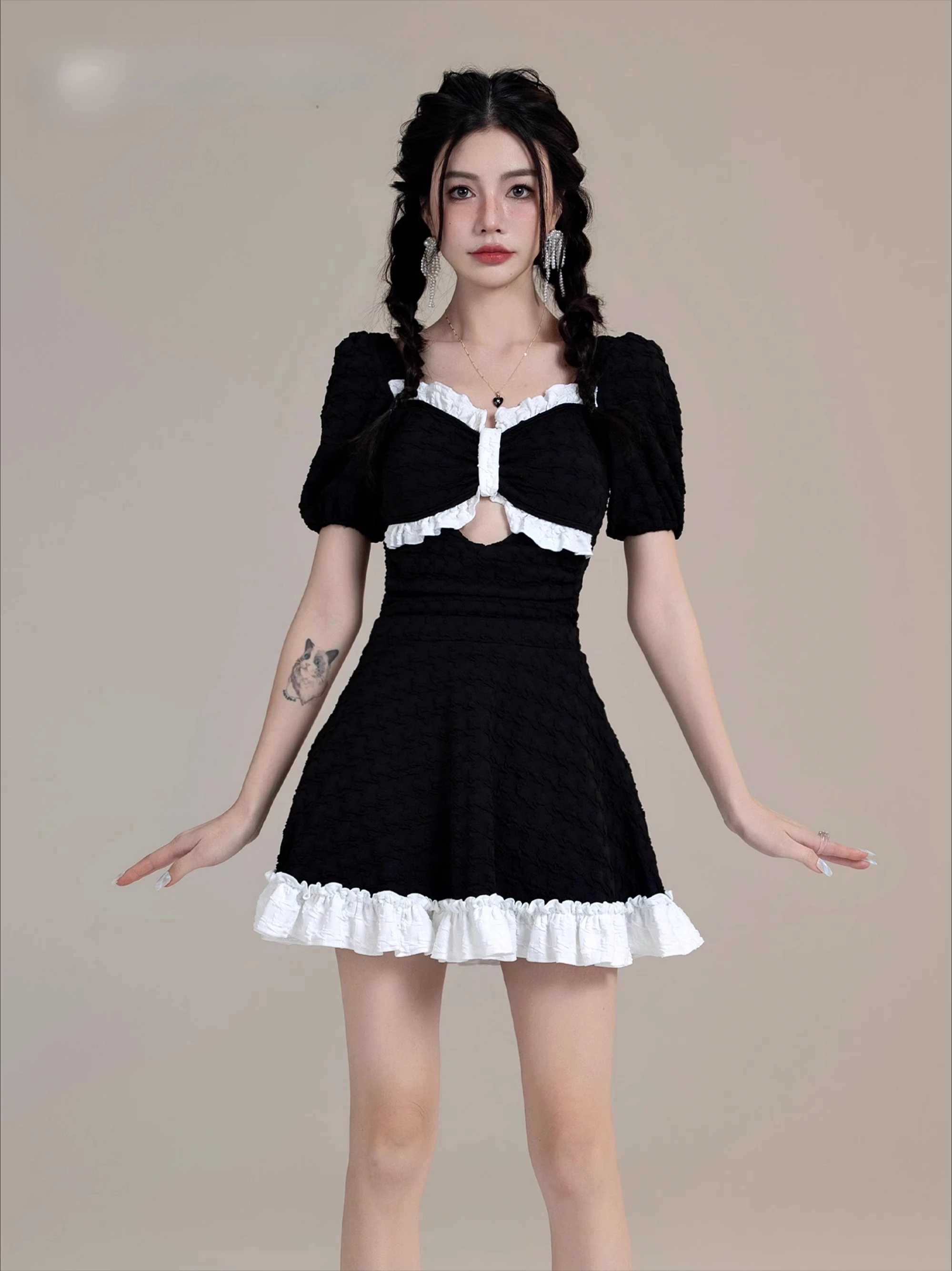 Costume da bagno intero da donna Nuovo stile coreano Ins Pancia conservatrice e sottile vacanza Primavera calda Costume da bagno Abbigliamento da spiaggia Abito da spiaggia