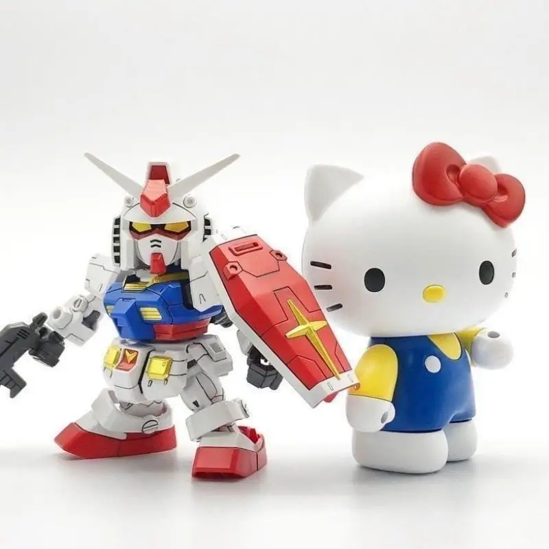 كارتون هالو كيتي التعاون جاندام مجردة الإبداعية العصرية تمثال صغير ديكور المنزل هدايا عيد ميلاد للبنين بنات