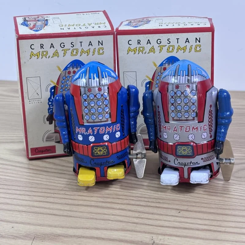 

Classic Collection Retro Clockwork Metal Walking Tin Robot Mechanical Wind Up Toy Kids Christmas Gift