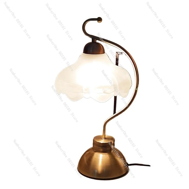 

Теплая настольная лампа в американском стиле в стиле ретро для общежития и спальни, креативная декоративная настольная лампа с защитой глаз