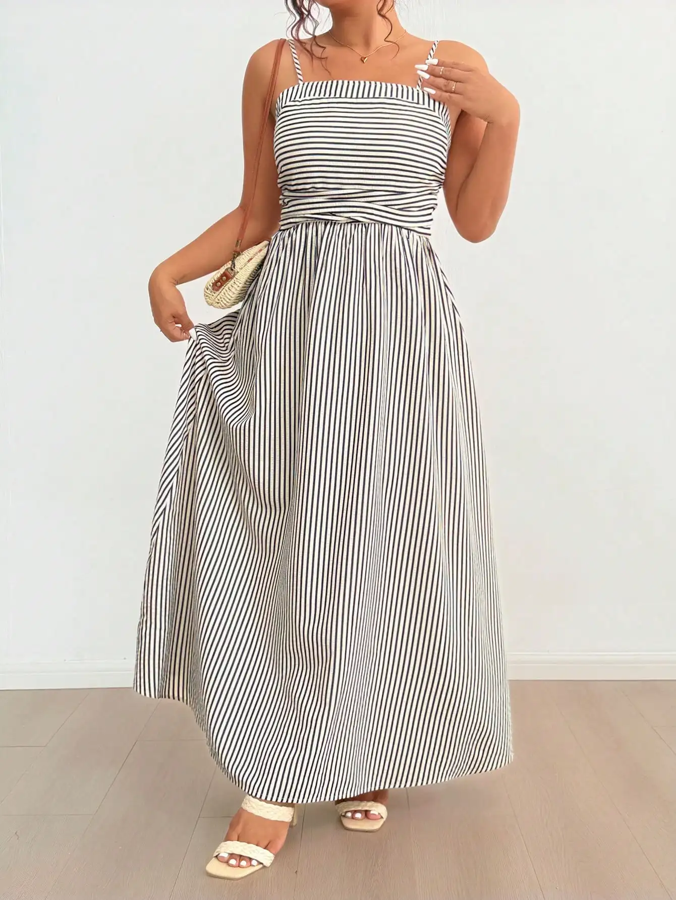

Black and White Striped Maxi Dress with Spaghetti Straps, Loose Fit for Vacation