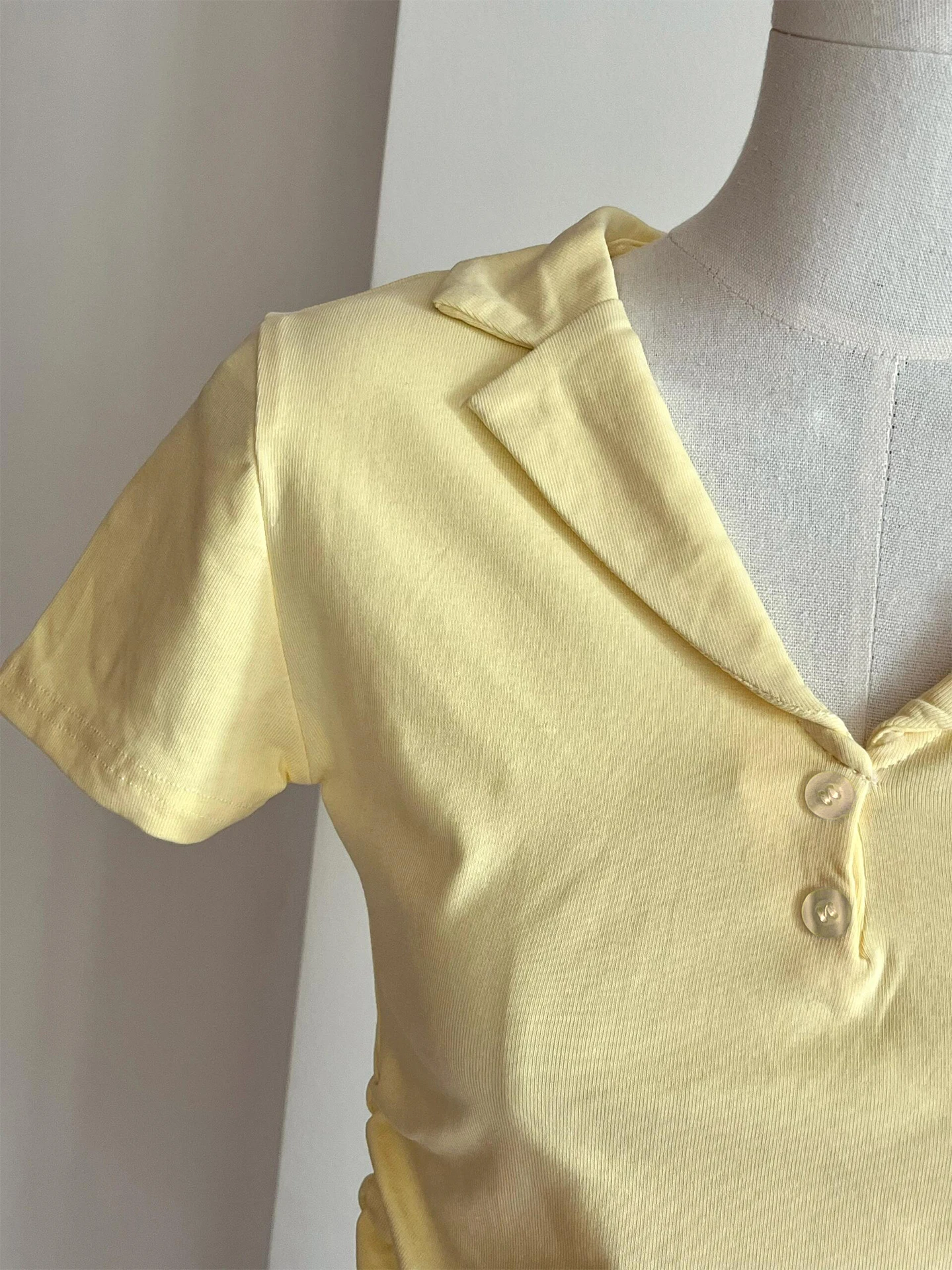 Geel Ne ort Sve T-shirt Dames Slim Fit Taille Cinched Turn-down Kraag Zomer Top Koreaanse Sle Pendelen Wind