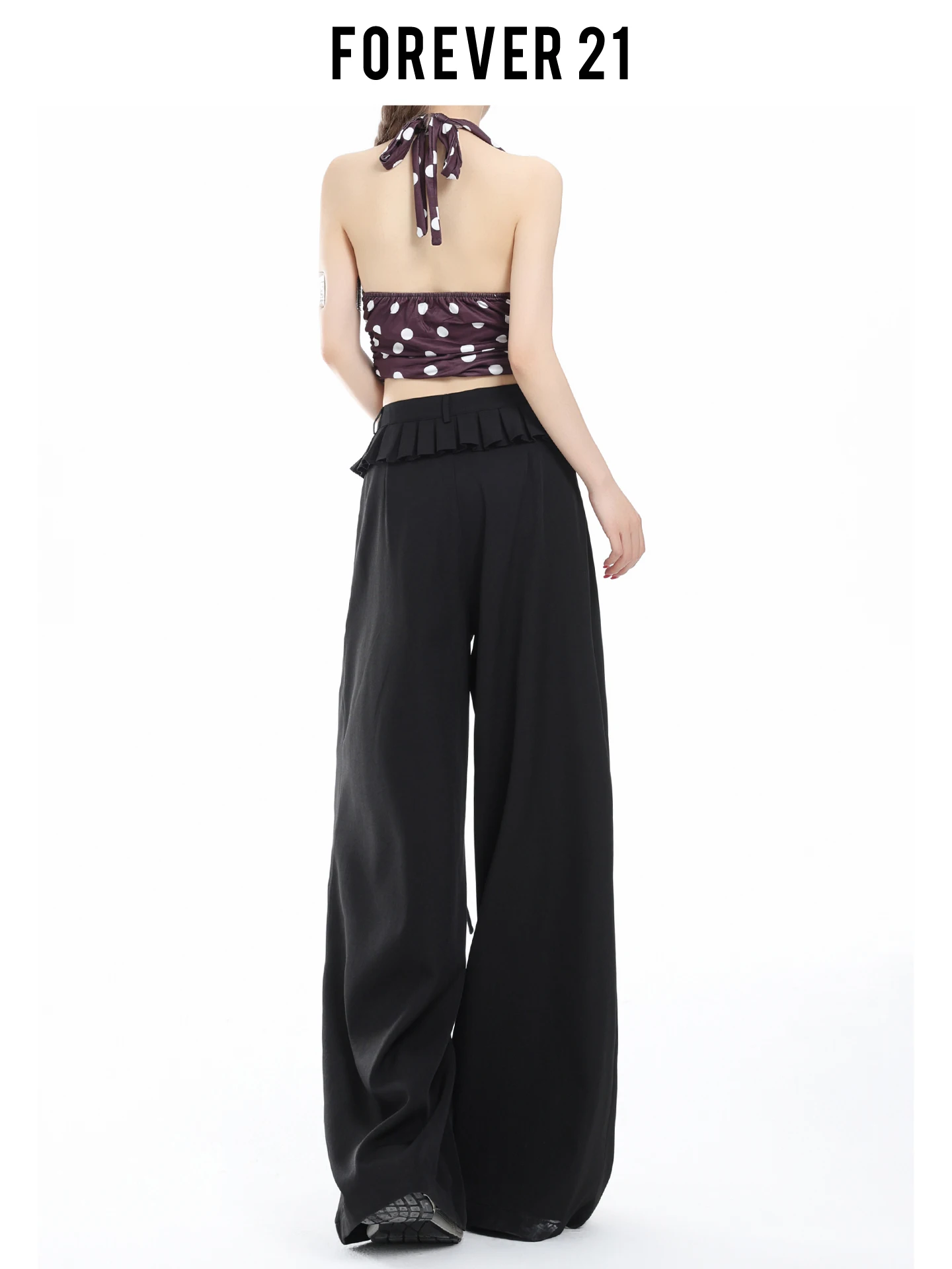 Calças Femininas Forever 21 Retrô Pretas de Perna Larga Soltas, com Efeito Duas Peças, Cintura Alta, Efeito Emagrecedor, Caim...