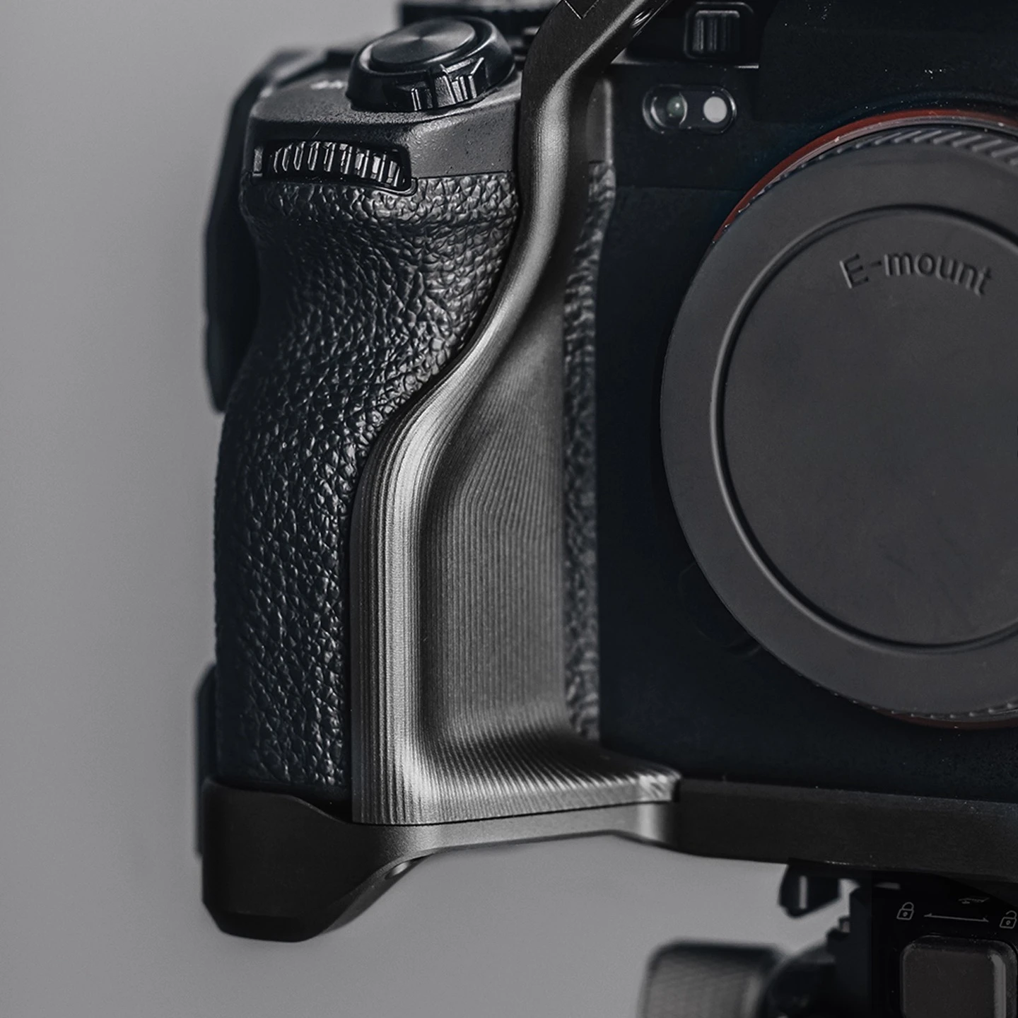 

FALCAM F22/F38/F50 Quick Realease Full Camera Cage for Sony A7M4/A1/A7R V/A7 IV/A7R5-C00B3605