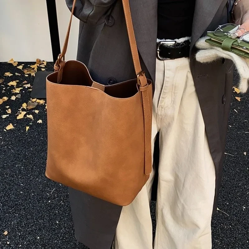 

Luxury High-End Vintage Diaper Bags For Ladies Parisian Elegant Tote Bag Simple Crossbody Bag Fashionable Messenger Bag Casual