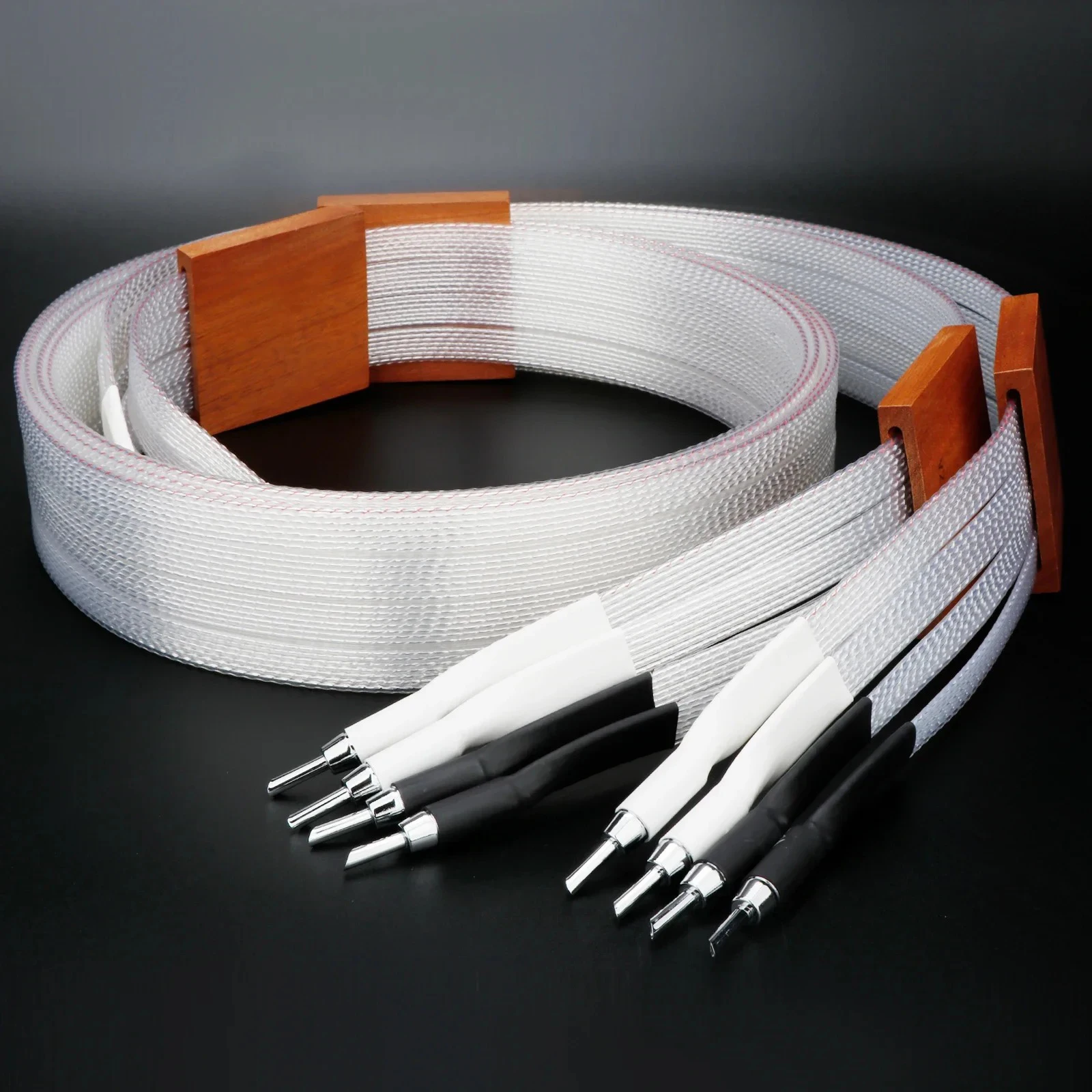 زوج 8N OCC كابل مكبر صوت مطلي بالفضة كابل قرن مكبر صوت الموز إلى Y المجرف ومقابس الموز Z لمضخم الأقراص المضغوطة