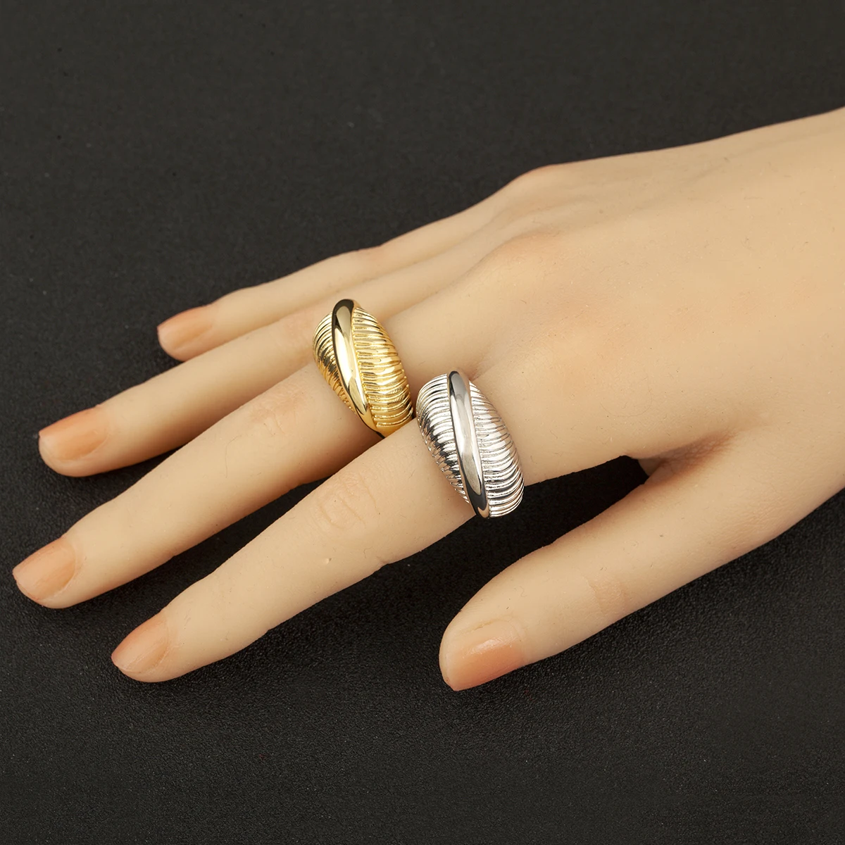 Nidin Vintage Vertical Corrugated Texture Wide Open Adjustable Ring Personality Statement Finger Jewelry Trend Daily Party Gifts