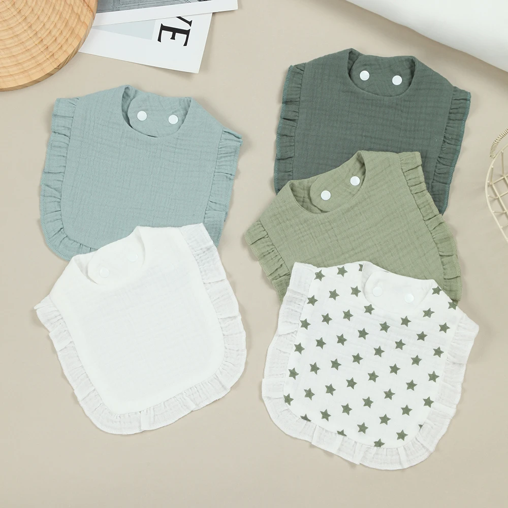 

Набор из 5 милых детских слюнявчиков для девочек и мальчиков, мягкие хлопковые слюнявчики для новорожденных, для защиты от слюней, прорезывания зубов и кормления, с регулируемой застежкой-кнопкой (с рюшами)