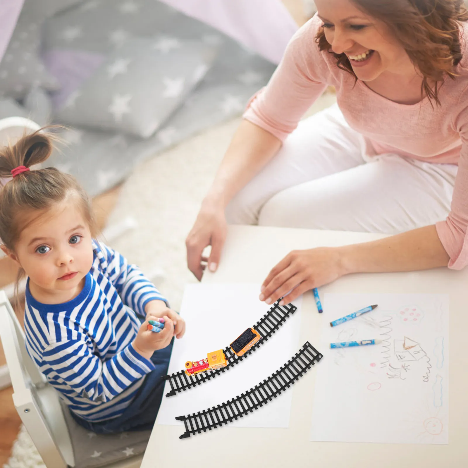 

5Pcs Electric High-Speed Train Set with Auto-Moving Locomotive Realistic Railway Tracks for Kids Educational Play Creative