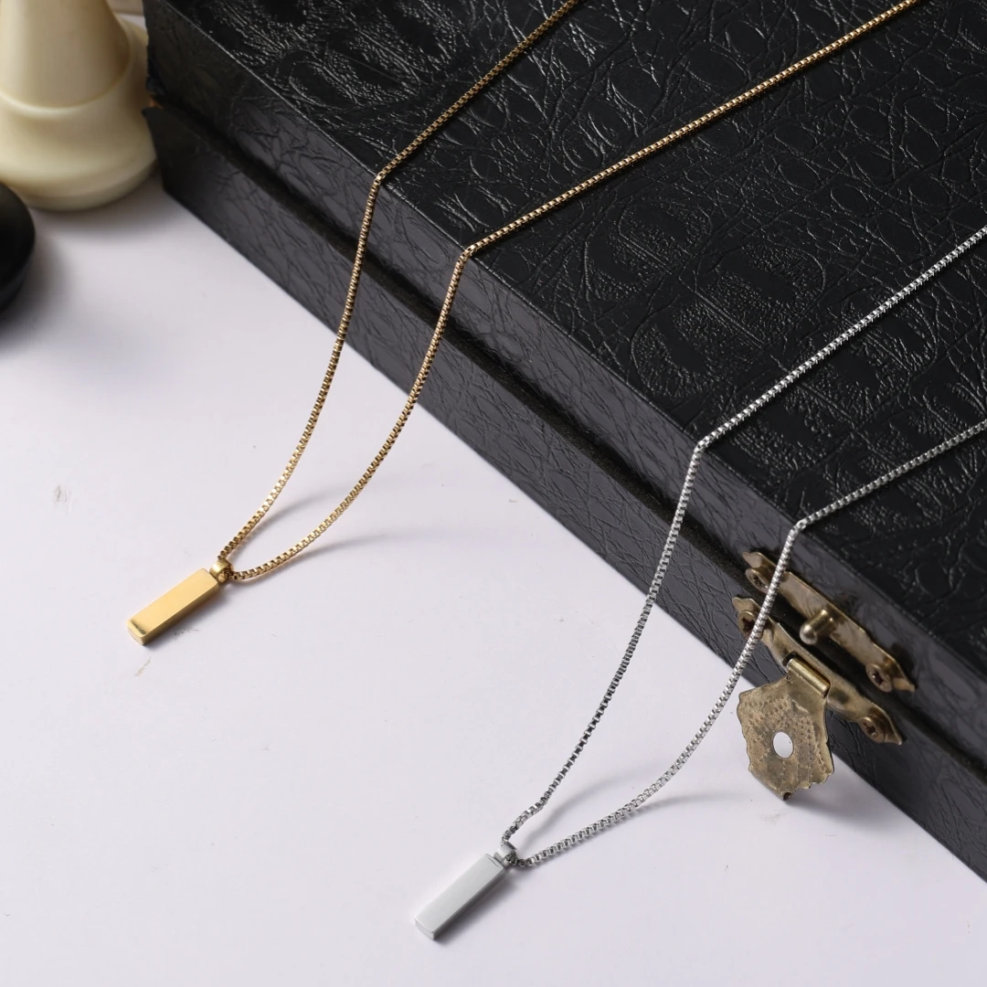 ZHENL 18K vergoldete Edelstahl-Boxkette Halskette für Herren 58cm Minimalistischer rechteckiger Stabanhänger Herren-Punk-Schmuck Geschenk – Detail 4