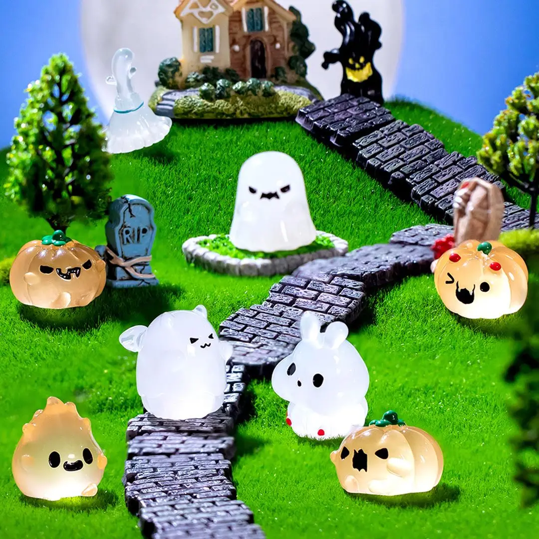 Luminous Miniatures Elf Figure Glow In Dark Halloween Glowing Spooky Pumpkin Skeleton Ghost Micro Landscape Home Decor