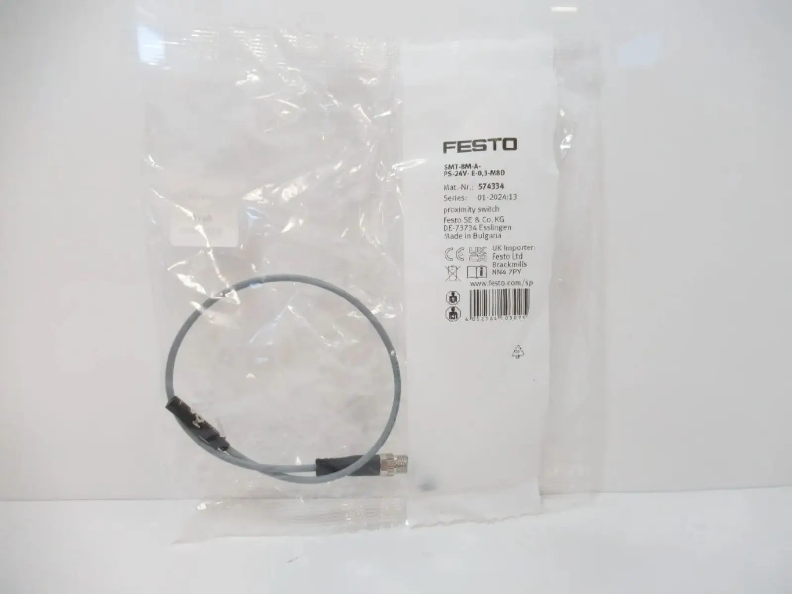 Proximity sensor  SMT-8M-A-PS-24V-E-0,3-M8D 574334